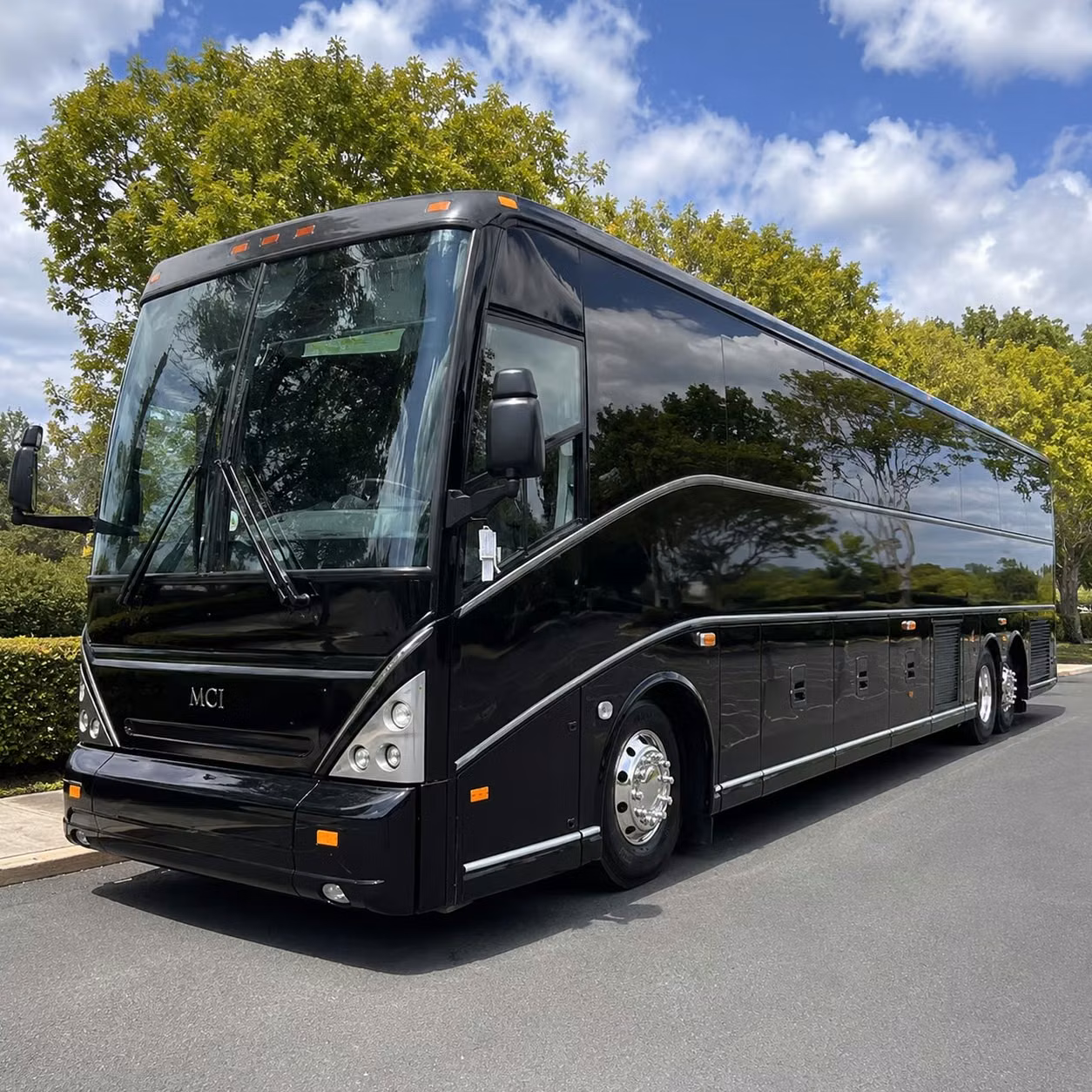 airport transportation to bill and hillary clinton national airport