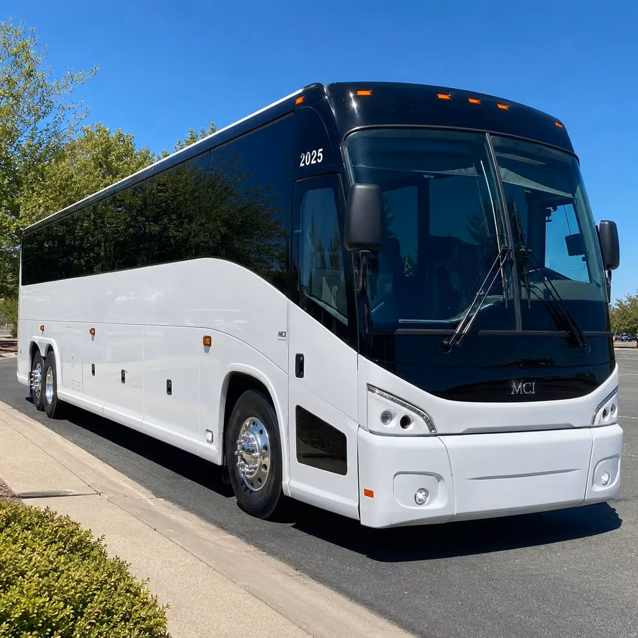 charter bus rentals for church retreats and faith based events near little rock