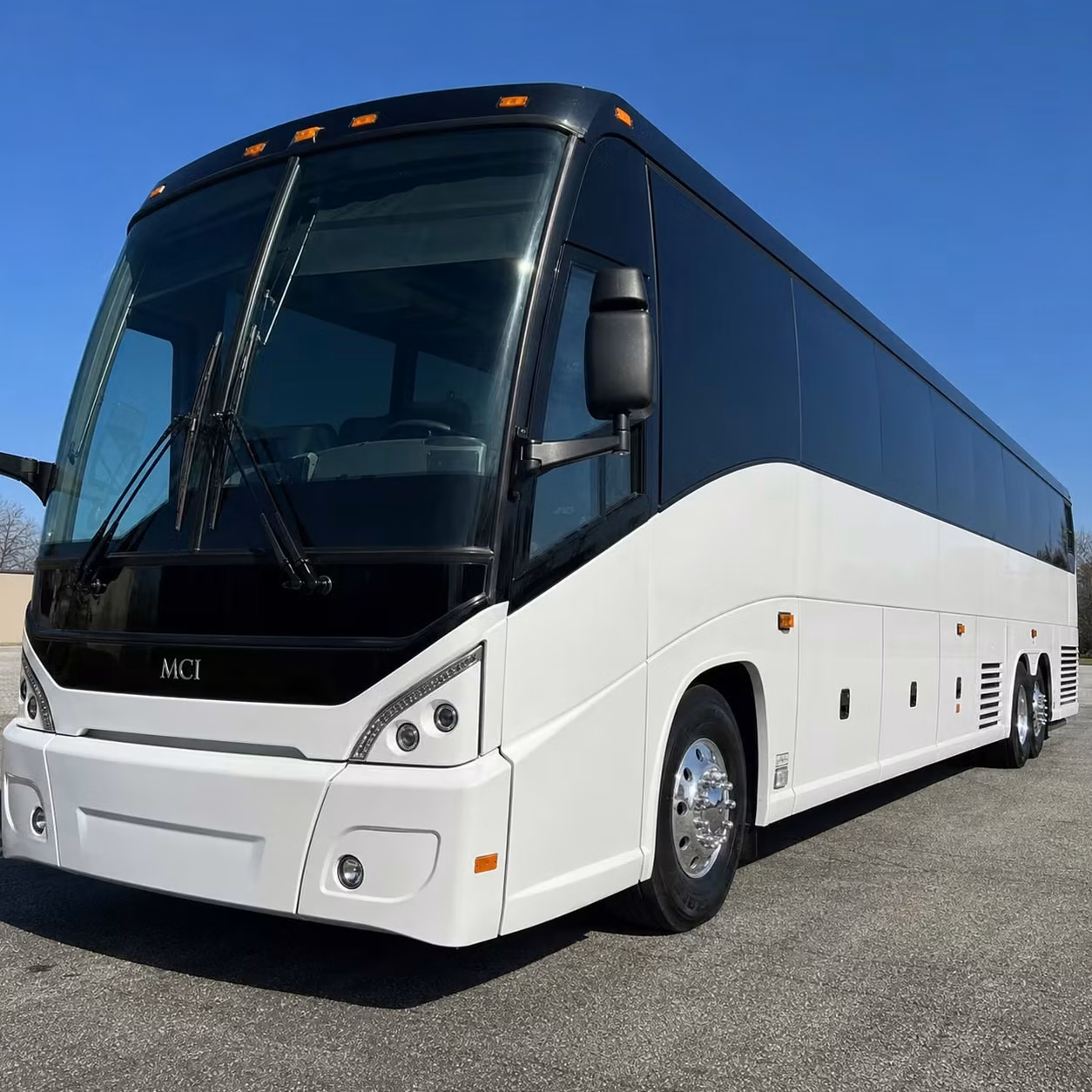 compare airport shuttle options for university and athletic group travel in little rock