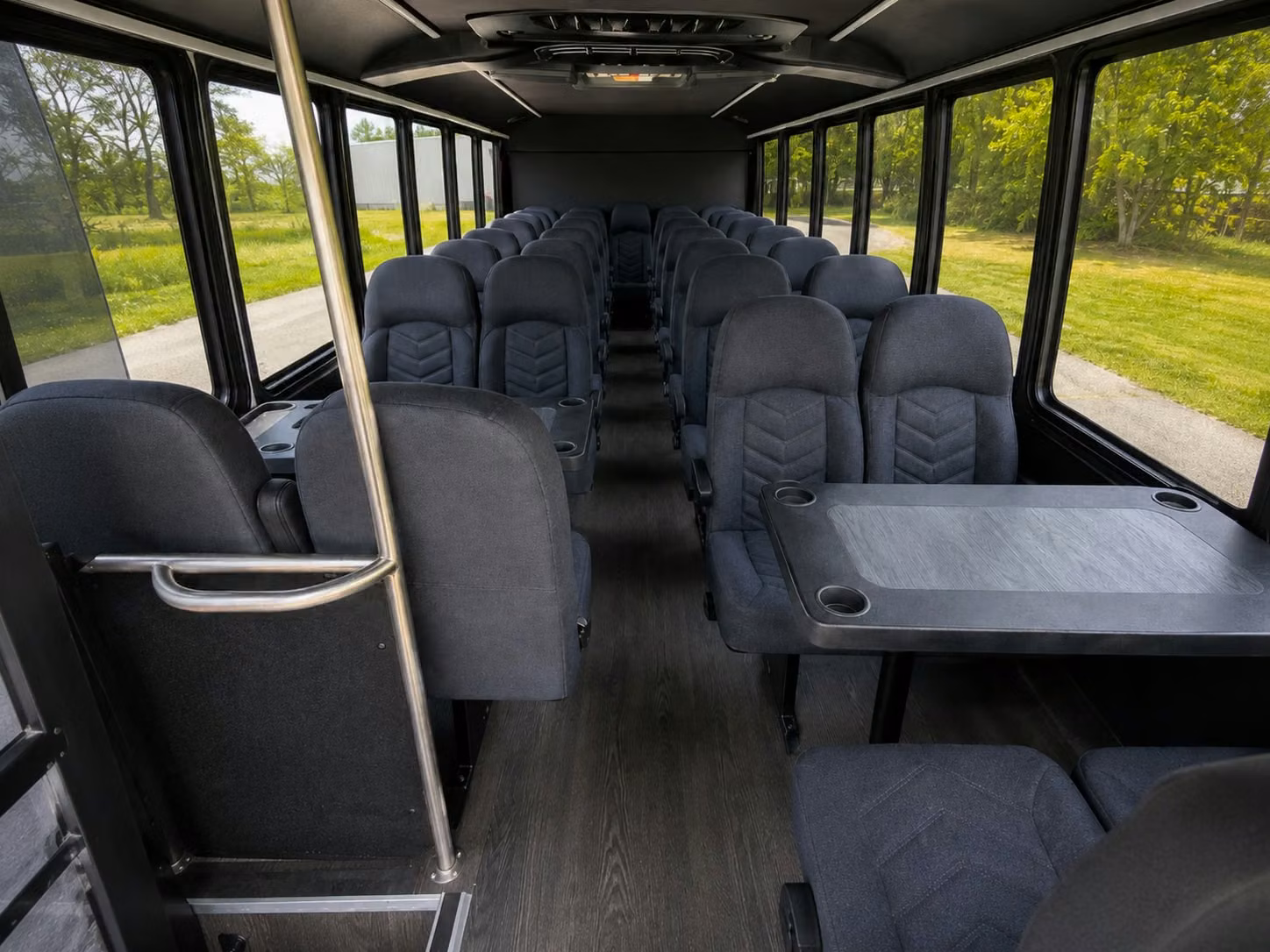 minibus rentals for smaller little rock prom groups