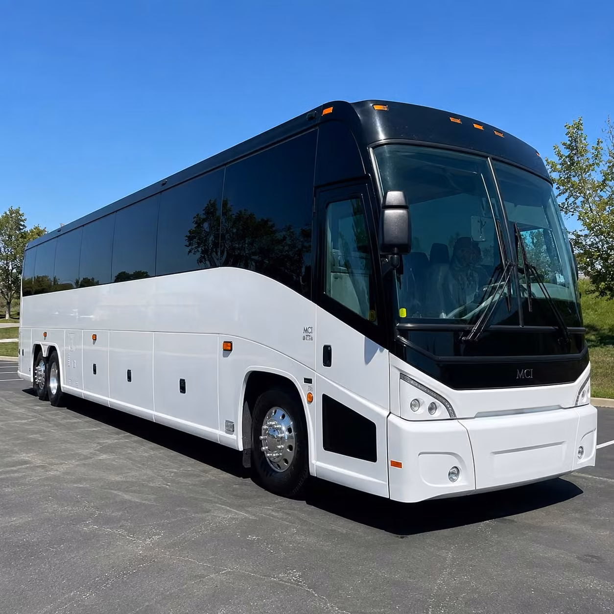 you can find and book airport transportation in little rock and any nearby city